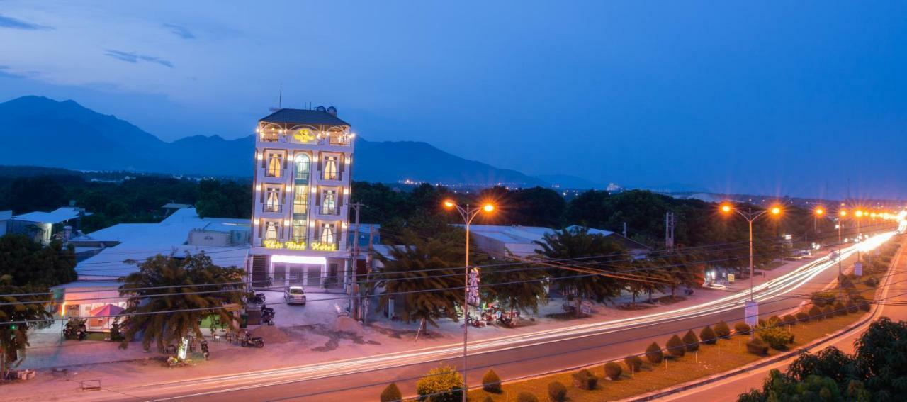 Thoi Binh Hotel Cam Lam ภายนอก รูปภาพ